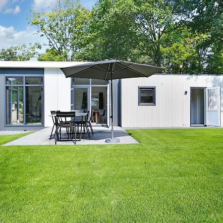 Landal De Vlinderhoeve Hotel *